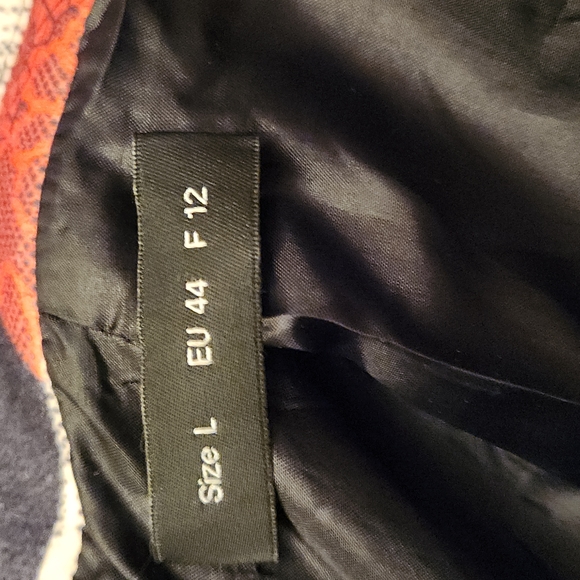 Button Down Collared Jacket - Picture 7 of 8